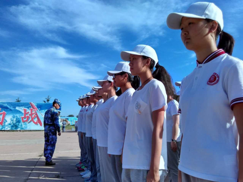 2.军训初貌.jpg